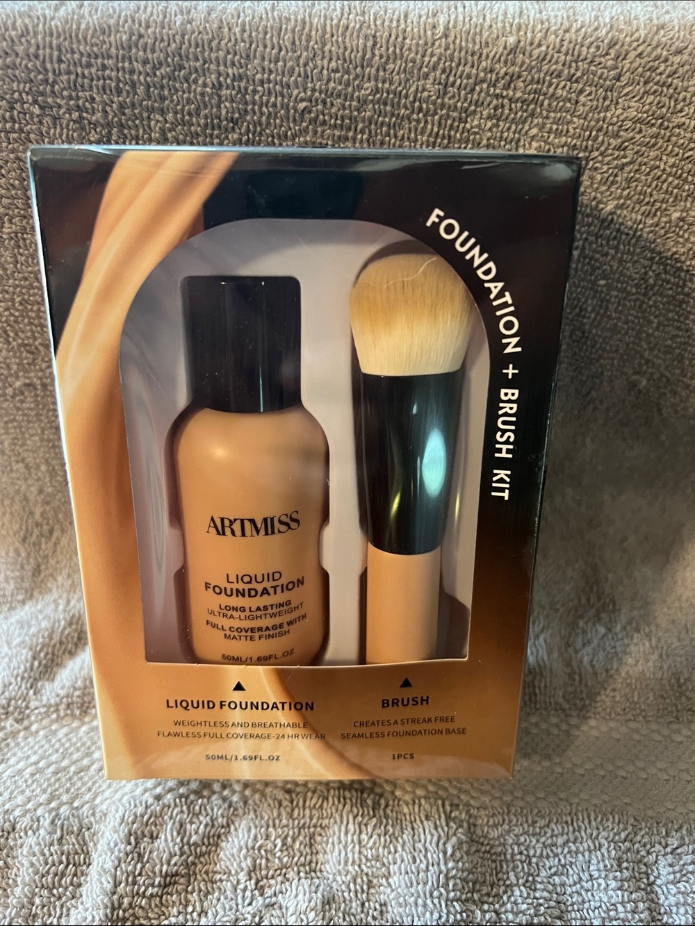 Liquid Foundation + Brush Kit in Warm Beige 5/$20